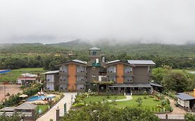 Stone Wood Hotel Amboli